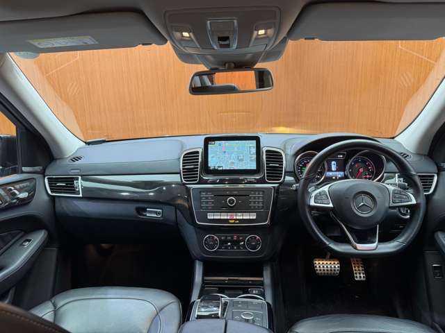 メルセデス・ベンツ ＧＬＥ３５０ｄ 4MATIC スポーツ 千葉県 2016(平28)年 5.6万km オブシディアンブラック パノラマSR/純正ナビ　/360°カメラ　/ACC　/BSM　/黒革　/シートヒーター　/パワーシート　/h/kサウンド　/LEDヘッドライト　/オートライト　/電動リアゲート　/レーンキーピングアシスト　/ETC　/純正20インチAW