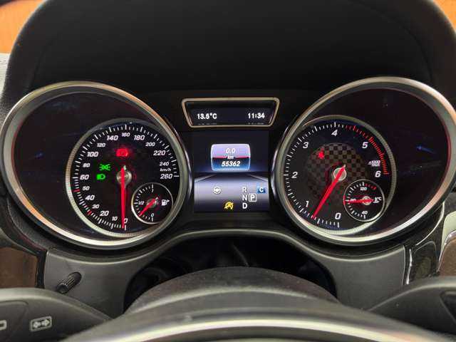 メルセデス・ベンツ ＧＬＥ３５０ｄ 4MATIC スポーツ 千葉県 2016(平28)年 5.6万km オブシディアンブラック パノラマSR/純正ナビ　/360°カメラ　/ACC　/BSM　/黒革　/シートヒーター　/パワーシート　/h/kサウンド　/LEDヘッドライト　/オートライト　/電動リアゲート　/レーンキーピングアシスト　/ETC　/純正20インチAW