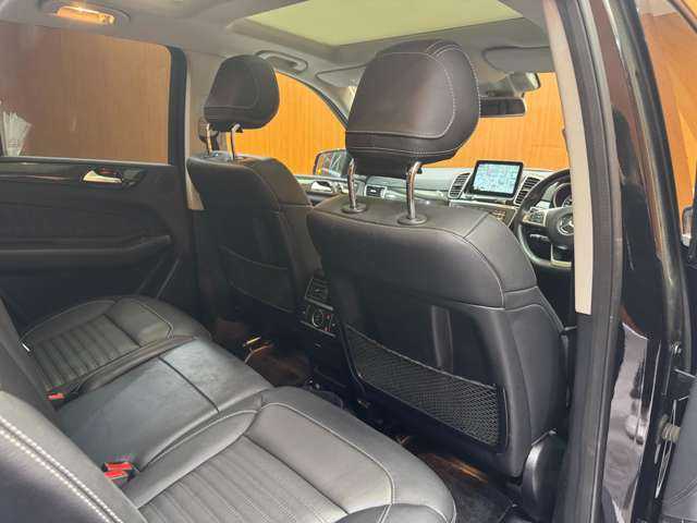 メルセデス・ベンツ ＧＬＥ３５０ｄ 4MATIC スポーツ 千葉県 2016(平28)年 5.6万km オブシディアンブラック パノラマSR/純正ナビ　/360°カメラ　/ACC　/BSM　/黒革　/シートヒーター　/パワーシート　/h/kサウンド　/LEDヘッドライト　/オートライト　/電動リアゲート　/レーンキーピングアシスト　/ETC　/純正20インチAW