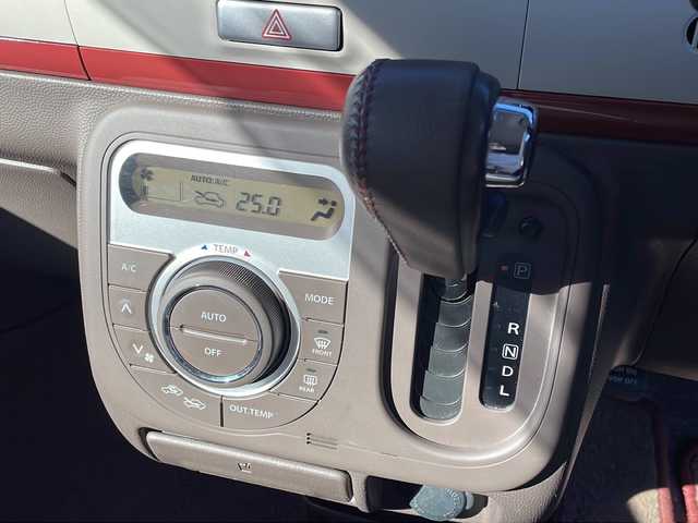 スズキ ラパン ショコラ X 山口県 2014(平26)年 8.9万km シャンパンピンクPM 純正ナビ/SD/BT/AUX/ワンセグTV/バックカメラ/ベージュツートン革シート/純正HIDヘッドライト/オートライト/革巻きステアリング/アイドリングストップ/スマートキー/純正フロアマット/純正ドアバイザー/ETC/電動格納ウインカードアミラー