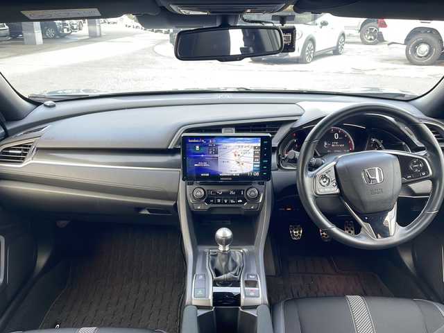 ホンダ シビック ハッチバック 秋田県 2020(令2)年 7.6万km ソニックグレーパール 社外メモリーナビ/　CD/DVD/SD/USB/　フルセグTV/Bluetooth/衝突軽減ブレーキ/追従クルーズコントロール/ハーフレザーシート/ローダウン/バックカメラ/ビルトインETC2.0/シートヒーター/パワーシート/LEDヘッドライト/フォグライト/オートライト/フルエアロ/社外ドライブレコーダー