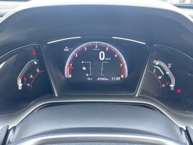 ホンダ シビック ハッチバック 秋田県 2020(令2)年 7.6万km ソニックグレーパール 社外メモリーナビ/　CD/DVD/SD/USB/　フルセグTV/Bluetooth/衝突軽減ブレーキ/追従クルーズコントロール/ハーフレザーシート/ローダウン/バックカメラ/ビルトインETC2.0/シートヒーター/パワーシート/LEDヘッドライト/フォグライト/オートライト/フルエアロ/社外ドライブレコーダー