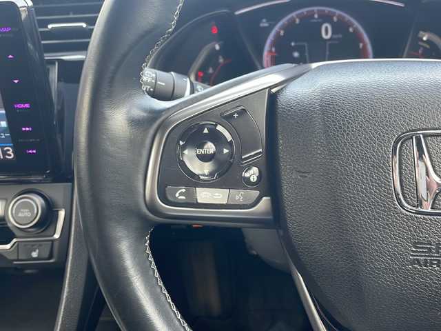 ホンダ シビック ハッチバック 秋田県 2020(令2)年 7.6万km ソニックグレーパール 社外メモリーナビ/　CD/DVD/SD/USB/　フルセグTV/Bluetooth/衝突軽減ブレーキ/追従クルーズコントロール/ハーフレザーシート/ローダウン/バックカメラ/ビルトインETC2.0/シートヒーター/パワーシート/LEDヘッドライト/フォグライト/オートライト/フルエアロ/社外ドライブレコーダー