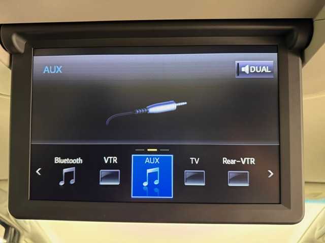 トヨタ ヴェルファイア Z Gエディション 兵庫県 2015(平27)年 9.7万km ブラック 純正ナビ/フルセグ CD DVD BT MSV USB AUX/JBLプレミアムサウンド/純正フリップダウンモニター/クルーズコントロール/クリアランスソナー/パーキングアシスト/パワーバックドア/ビルトインETC2.0/両側パワースライドドア/LEDヘッドライト/オートライト/フォグライト/ハーフレザーシート/パワーシート/オットマン/電子パーキング/HOLD/純正ドアバイザー/スマートキー