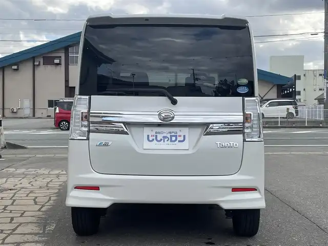 ダイハツ タント カスタム RS SA 秋田県 2014(平26)年 11.3万km ブルーイッシュホワイトパールマイカ (株)IDOMが運営する【じしゃロン秋田店】の自社ローン専用車両になりますこちらは現金またはオートローンご利用時の価格です。自社ローンご希望の方は別途その旨お申付け下さい/スマートアシスト/低速域衝突回避支援ブレーキ機能/誤発進抑制機能/先行車発進お知らせ機能/社外SDナビ【CD/DVD/USB】/フルセグTV/バックカメラ/両側パワースライドドア/前方ドライブレコーダー/LEDヘッドライト