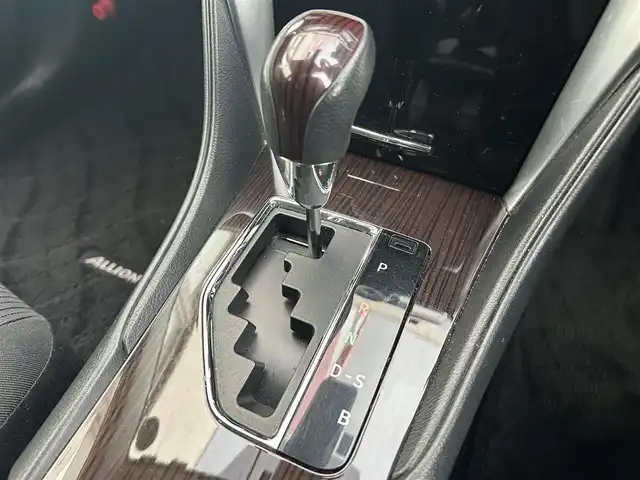 トヨタ アリオン A20 大阪府 2017(平29)年 7.9万km スーパーホワイトⅡ SDナビ フルセグTV CD DVD BT/バックカメラ/衝突被害軽減ブレーキ/レーダークルーズコントロール/レーンアシスト/オートマチックハイビーム/LEDオートヘッドライト/フォグライト/スマートキー 2個/プッシュエンジンスタート/ビルトインETC/ドラレコ/アルミホイール/コーナーセンサー/革巻きステアリング/ステアリングリモコン/保証書 取説/禁煙車