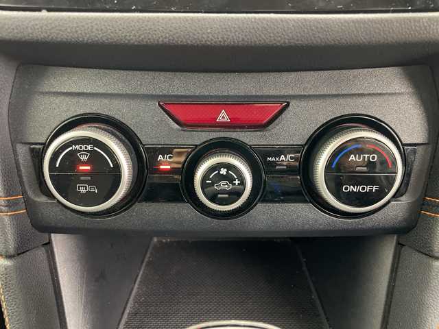 スバル インプレッサ ＸＶ 1．6i－L アイサイト 道央・札幌 2021(令3)年 5.6万km クールグレーカーキ ・4WD/・純正ナビ（TV＆CD＆DVD＆BT＆SD＆USB）/・寒冷地仕様/・フロントワイパーデアイサー/・バックカメラ/・サイドカメラ/・アイサイト/・ブラインドスポットモニター/・アイドリングストップ/・ドアミラーヒーター/・パドルシフト/・X-MODE/・純正ドライブレコーダー/・ETC/・オートライト/・LEDヘッドライト/・スマートキー/・スペアキー