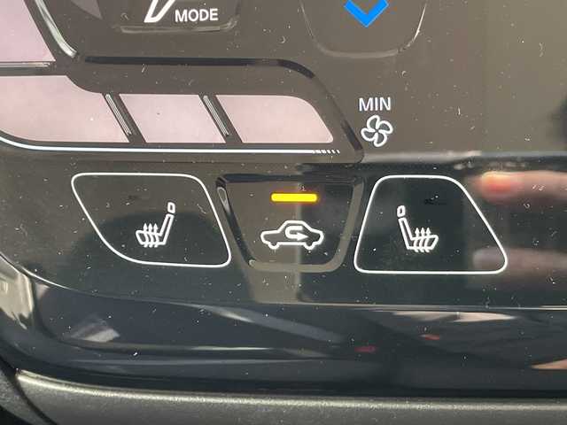 三菱 ｅＫクロス G プラスエディション 愛知県 2021(令3)年 3.1万km アメジストブラック/レッドM 純正9型ナビ/全方位カメラ/シートヒーター/バックカメラ/コーナーセンサー/純正アルミホイール/ＥＴＣ/LEDヘッドライト/レーンキープアシスト/ダウンヒルアシストコントロール/ドライブレコーダー/衝突軽減システム/フルセグ/CD DVD/Bluetooth/ステアリングスイッチ/スマートキー/プッシュスタート