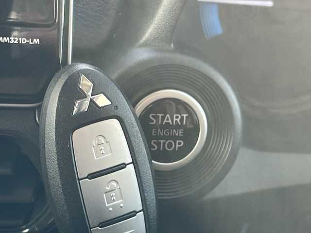 三菱 ｅＫクロス G プラスエディション 愛知県 2021(令3)年 3.1万km アメジストブラック/レッドM 純正9型ナビ/全方位カメラ/シートヒーター/バックカメラ/コーナーセンサー/純正アルミホイール/ＥＴＣ/LEDヘッドライト/レーンキープアシスト/ダウンヒルアシストコントロール/ドライブレコーダー/衝突軽減システム/フルセグ/CD DVD/Bluetooth/ステアリングスイッチ/スマートキー/プッシュスタート