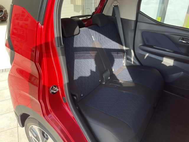 三菱 ｅＫクロス G プラスエディション 愛知県 2021(令3)年 3.1万km アメジストブラック/レッドM 純正9型ナビ/全方位カメラ/シートヒーター/バックカメラ/コーナーセンサー/純正アルミホイール/ＥＴＣ/LEDヘッドライト/レーンキープアシスト/ダウンヒルアシストコントロール/ドライブレコーダー/衝突軽減システム/フルセグ/CD DVD/Bluetooth/ステアリングスイッチ/スマートキー/プッシュスタート