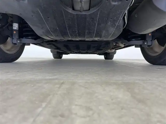 ホンダ ヴェゼル ハイブリッド Z ホンダセンシング 大分県 2020(令2)年 1.9万km ルーセブラックM 純正SDナビ/（フルセグ/Bluetooth/CD/DVD)/ホンダセンシング/レーダークルーズコントロール/オートハイビーム/車線逸脱抑制機能/ビルトインETC/ハーフレザーシート/前席シートヒーター/バックカメラ/オートライト/ステアリングスイッチ/純正アルミホイール/プッシュスタート・スマートキー