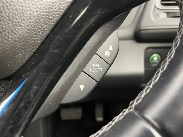 ホンダ ヴェゼル ハイブリッド Z ホンダセンシング 大分県 2020(令2)年 1.9万km ルーセブラックM 純正SDナビ/（フルセグ/Bluetooth/CD/DVD)/ホンダセンシング/レーダークルーズコントロール/オートハイビーム/車線逸脱抑制機能/ビルトインETC/ハーフレザーシート/前席シートヒーター/バックカメラ/オートライト/ステアリングスイッチ/純正アルミホイール/プッシュスタート・スマートキー