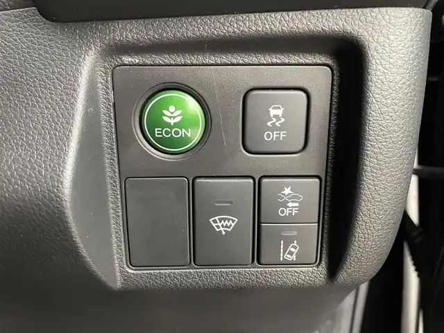 ホンダ ヴェゼル ハイブリッド Z ホンダセンシング 大分県 2020(令2)年 1.9万km ルーセブラックM 純正SDナビ/（フルセグ/Bluetooth/CD/DVD)/ホンダセンシング/レーダークルーズコントロール/オートハイビーム/車線逸脱抑制機能/ビルトインETC/ハーフレザーシート/前席シートヒーター/バックカメラ/オートライト/ステアリングスイッチ/純正アルミホイール/プッシュスタート・スマートキー