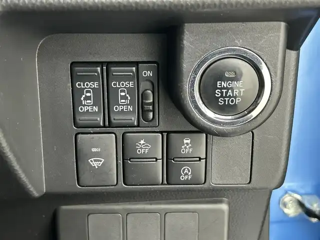 トヨタ タンク カスタムG S 道央・札幌 2017(平29)年 6.6万km ファインブルーマイカメタリック ・４WD/・寒冷地仕様/・純正SDナビ/　CD/DVD/SD/BT/フルセグTV/・パノラミックビューモニター/・パーキングアシスト/・ビルトインETC/・純正エンジンスターター/・両側パワースライドドア/・衝突被害軽減ブレーキ/・レーンキープアシスト/・ソナー/・クルーズコントロール/・アイドリングストップ/・横滑り防止装置/・オートライト/・LEDヘッドライト/・フロントフォグランプ/・プッシュスタート/・スマートキー/・純正１４インチAW