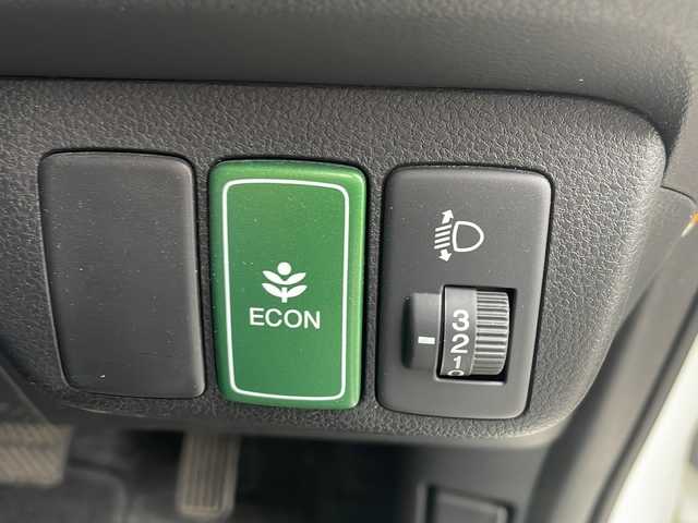 ホンダ フィット ハイブリット 10thアニバーサリー 鳥取県 2012(平24)年 7.9万km プレミアムホワイトパール ＨＤＤナビ/フルセグＴＶ　ＭＳＶ　ＤＶＤ　ＣＤ　ＳＤ　Ｂｌｕｅｔｏｏｔｈ/ＥＴＣ/クルーズコントロール/スマートキー/スペアキー/フロアマット/ドアバイザー/ライトレベライザー/新車保証書/取扱説明書