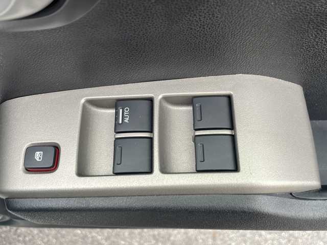 ホンダ フィット ハイブリット 10thアニバーサリー 鳥取県 2012(平24)年 7.9万km プレミアムホワイトパール ＨＤＤナビ/フルセグＴＶ　ＭＳＶ　ＤＶＤ　ＣＤ　ＳＤ　Ｂｌｕｅｔｏｏｔｈ/ＥＴＣ/クルーズコントロール/スマートキー/スペアキー/フロアマット/ドアバイザー/ライトレベライザー/新車保証書/取扱説明書