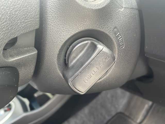 ホンダ フィット ハイブリット 10thアニバーサリー 鳥取県 2012(平24)年 7.9万km プレミアムホワイトパール ＨＤＤナビ/フルセグＴＶ　ＭＳＶ　ＤＶＤ　ＣＤ　ＳＤ　Ｂｌｕｅｔｏｏｔｈ/ＥＴＣ/クルーズコントロール/スマートキー/スペアキー/フロアマット/ドアバイザー/ライトレベライザー/新車保証書/取扱説明書