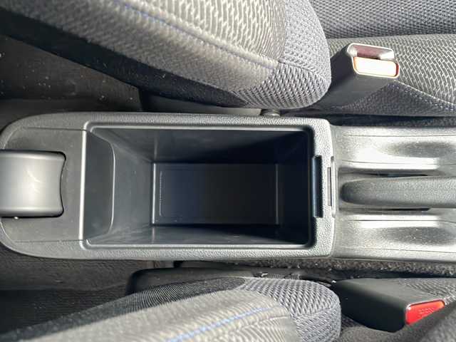 ホンダ フィット ハイブリット 10thアニバーサリー 鳥取県 2012(平24)年 7.9万km プレミアムホワイトパール ＨＤＤナビ/フルセグＴＶ　ＭＳＶ　ＤＶＤ　ＣＤ　ＳＤ　Ｂｌｕｅｔｏｏｔｈ/ＥＴＣ/クルーズコントロール/スマートキー/スペアキー/フロアマット/ドアバイザー/ライトレベライザー/新車保証書/取扱説明書