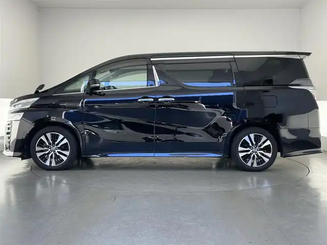 トヨタ ヴェルファイア Z Gエディション 愛知県 2019(令1)年 2.8万km ブラック アルパイン１１型ナビ　アルパイン１２．８型後席モニター　デジタルインナーミラー　バックカメラ　両側パワスラ　黒革　シートヒーター　エアシート　ハンドルヒーター　前後ドラレコ　電動リアゲート　ＥＴＣ　ＬＥＤオートライト　オートハイビーム　セーフティセンス　衝突軽減　追従クルコン　禁煙車　純正フロアマット　リアロールシェード　ナノイーAC