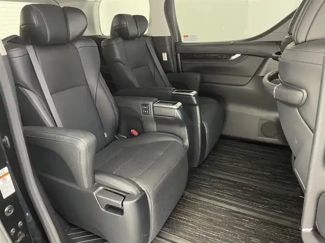 トヨタ ヴェルファイア Z Gエディション 愛知県 2019(令1)年 2.8万km ブラック アルパイン１１型ナビ　アルパイン１２．８型後席モニター　デジタルインナーミラー　バックカメラ　両側パワスラ　黒革　シートヒーター　エアシート　ハンドルヒーター　前後ドラレコ　電動リアゲート　ＥＴＣ　ＬＥＤオートライト　オートハイビーム　セーフティセンス　衝突軽減　追従クルコン　禁煙車　純正フロアマット　リアロールシェード　ナノイーAC