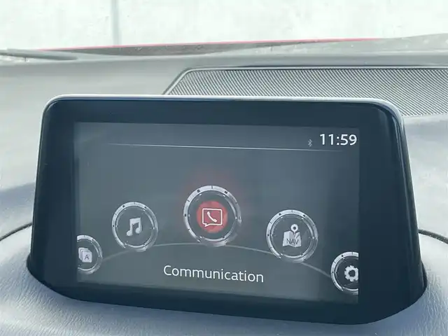 マツダ アクセラ スポーツ XD Lパッケージ 千葉県 2017(平29)年 2.7万km ソウルレッドプレミアムメタリック 安全機能/・衝突軽減ブレーキ/レーンキープアシスト/・レーダークルーズコントロール/誤発進誤後進抑制/・コーナーセンサー(後)/ブラインドスポットモニター/メーカー純正7インチディスプレイ/・BT/USB/AUX/バックカメラ/ステアリングスイッチ/パドルシフト/ETC/レザーシート(白)/パワーシート(D席)/シートヒーター(D/N席)/ステアリングヒーター/LEDヘッドライト/オートライト/アダプティブヘッドライト/フォグライト/スマートキー/プッシュスタート/純正フロアマット/純正18インチAW