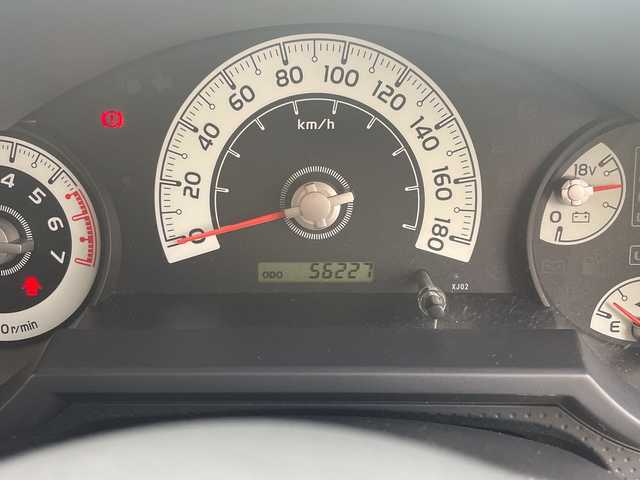 トヨタ ＦＪクルーザー オフロードパッケージ 千葉県 2012(平24)年 5.7万km ベージュ/ホワイト １オーナー　ナビＮＨＺＤ－Ｗ６２Ｇ　バックカメラ　クルコン　ＥＴＣ　ＵＳＢ　Ｔ／Ａタイヤ　ホワイトレター　ビルシュタインサス　アンダーガード　外バンパー　外サイドステップ　外ＬＥＤ灯　ＨＩＤ　フォグ