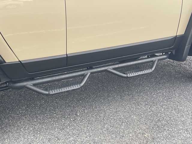 トヨタ ＦＪクルーザー オフロードパッケージ 千葉県 2012(平24)年 5.7万km ベージュ/ホワイト １オーナー　ナビＮＨＺＤ－Ｗ６２Ｇ　バックカメラ　クルコン　ＥＴＣ　ＵＳＢ　Ｔ／Ａタイヤ　ホワイトレター　ビルシュタインサス　アンダーガード　外バンパー　外サイドステップ　外ＬＥＤ灯　ＨＩＤ　フォグ