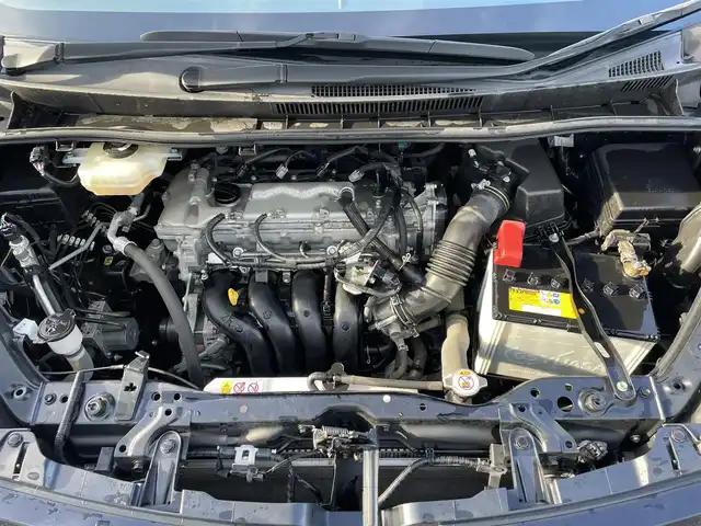 トヨタ ヴォクシー X 滋賀県 2018(平30)年 4.6万km ブラック 純正9インチナビ/・AM/FM/・CD/DVD/SD/・Bluetooth/・フルセグTV/フリップダウンモニター/バックカメラ/ステアリングスイッチ/USB充電/ビルトインETC2.0/クルーズコントロール/プリクラッシュセーフティ/レーンディパーチャーアラート/オートハイビーム/先行車発進告知/前後コーナーセンサー/リアロールサンシェード/オートマチックヘッドライト/オートリトラミラー/シートリフター/ドアバイザー