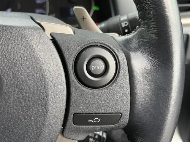 レクサス ＣＴ 200h バージョンC 大分県 2015(平27)年 6.9万km ソニッククォーツ ・純正ナビ(CD/DVD/BT/USB/SD/AUX)/・バックモニター/・フルセグテレビ/・ドライブレコーダー/・ETC/・レーダークルーズコントロール/・コーナーセンサー/・パワーシート/・シートヒーター/・パドルシフト/・スマートキー/・プッシュスタート