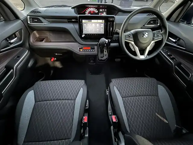 スズキ ソリオ バンディット HV MV 福島県 2025(令7)年 0.1千km スーパーブラックパール デュアルセンサーブレーキサポート/・スズキコネクト対応通信機装着車/・アダプティブクルーズコントロール/・車線維持支援機能/純正メモリナビゲーション/（AM/FM/Bluetooth/CarPlay/フルセグTV）/全方位カメラ/ヘッドアップディスプレイ/両側パワースライドドア/前後ソナーセンサー/LEDヘッドライト/・オートライト/・フォグランプ/スマートキー/・プッシュスタート/・スペアキー/前席シートヒーター/オートホールド/アイドリングストップ