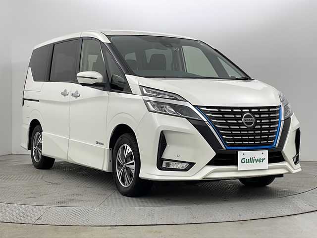 日産 セレナ e－パワー ハイウェイスター V 新潟県 2020(令2)年 6.2万km ブリリアントホワイトパール リアエンターテイメント/carrozzeriaSDナビ/　CD/DVD/Bluetooth/フルセグ/アラウンドビューモニター/両側パワースライドドア/クルーズコントロール/LEDオートライト/シートヒーター/純正15インチアルミホイール/ステアリングリモコン/電格ミラー/ウィンカーミラー/後席USB充電/前後ドラレコ/デュアルバックドア/スマートキー