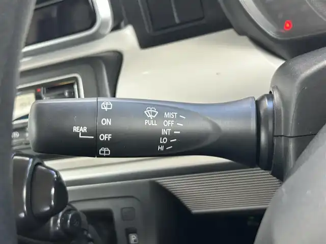 スズキ スペーシア HYBRID X 静岡県 2019(令1)年 6.8万km ブリスクブルーM パナソニックSDナビ/(CN-RE05WD)/(フルセグTV/Bluetooth/CD/DVD/SD)/コーナーセンサー(後のみ)/ABS/横滑り防止装置/オートライト/ビルトインETC/運転席側シートヒーター/両側パワースライドドア/エンジンプッシュスタート/スマートキー/スペアキー1本