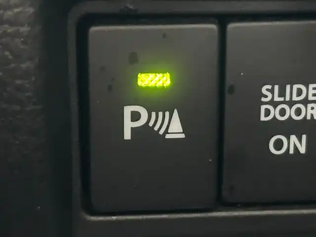 スズキ スペーシア HYBRID X 静岡県 2019(令1)年 6.8万km ブリスクブルーM パナソニックSDナビ/(CN-RE05WD)/(フルセグTV/Bluetooth/CD/DVD/SD)/コーナーセンサー(後のみ)/ABS/横滑り防止装置/オートライト/ビルトインETC/運転席側シートヒーター/両側パワースライドドア/エンジンプッシュスタート/スマートキー/スペアキー1本