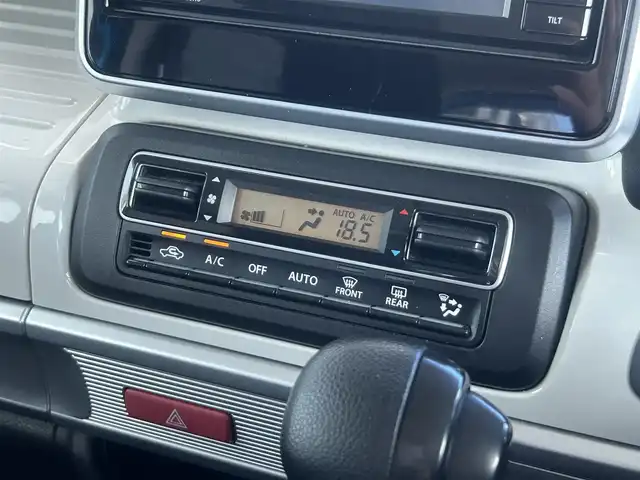 スズキ スペーシア HYBRID X 静岡県 2019(令1)年 6.8万km ブリスクブルーM パナソニックSDナビ/(CN-RE05WD)/(フルセグTV/Bluetooth/CD/DVD/SD)/コーナーセンサー(後のみ)/ABS/横滑り防止装置/オートライト/ビルトインETC/運転席側シートヒーター/両側パワースライドドア/エンジンプッシュスタート/スマートキー/スペアキー1本