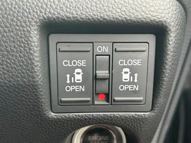 ホンダ Ｎ ＢＯＸ 静岡県 2019(平31)年 4.3万km クリスタルブラックパール エンジンスタートボタン/パワーステアリング/パワーウインドウ/アイドリングストップ/スマートキー/クルーズコントロール追従走行あり/Bluetooth接続/CDチェンジャー/USB入力端子/ETC/バックカメラ/走行中視聴可能フルセグTV/DVD再生機能ありSDナビ/全方位ドライブレコーダー前後/ベンチシート/フロアマット/ハーフレザーシート/両側パワースライドドア/アルミホイールタイヤ/ABS/横滑り防止装置/後方コーナーセンサー/レーンキープアシスト/オートライト/オートマチックハイビーム/LEDヘッドライト/W+サイドエアバッグ/衝突軽減システム/カーテンエアバック