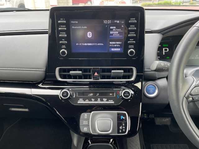 トヨタ アクア G 大分県 2022(令4)年 2.6万km クリアベージュメタリック 純正オーディオ/【Bluetooth/AMFMラジオ/Apple car Play】/外部端子接続：USB/バックカメラ/ETC/Toyota Safety Sense /・プリクラッシュセーフティ/・レーントレーシングアシスト/・レーダークルーズコントロール/・オートマチックハイビーム/・ロードサインアシスト/DN席シートヒーター/ステアリングヒーター/スマートキー2本/プッシュスタート/ヘッドライトリベライザー/AC100V/シガーソケット/電動格納ミラー/ウィンカーミラー/取扱説明書