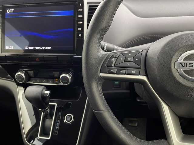日産 セレナ ハイウェイスター V 栃木県 2020(令2)年 6.8万km プレミアムサンシャインオレンジメタリック メーカー10型ナビ/  CD/DVD/Bluetooth/AM/FM/フルセグTV/バックカメラ/ETC/エマージェンシーブレーキ/車線逸脱警報/標識検知機能/後側方車両検知警報/両側パワースライドドア/後席モニター/プッシュスタート/スマートキー/純正16インチアルミホイール