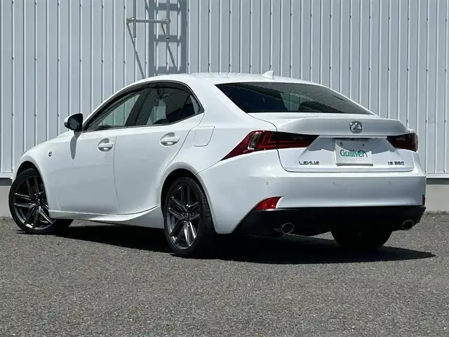 レクサス ＩＳ 350 Fスポーツ 熊本県 2014(平26)年 8.9万km ホワイトノーヴァガラスフレーク 純正ナビ/AM/FM/CD/DVD/TV/SD/USB/BT/AUX/・フルセグTV/・バックカメラ/革巻きステアリング/ステアリングリモコン/パドルシフト/レーダークルーズコントロール/D・N席パワーシート/D・N席シートヒーター/左右独立エアコン/プリクラッシュセーフティー/横滑り防止/リアコーナーカメラ/前後ドラレコ/MTモード付AT/ビルトインETC/電動格納ミラー/プッシュスタート/スマートキー/パワーウィンドウ/Fスポーツ/LEDヘッドライト/LEDフォグ