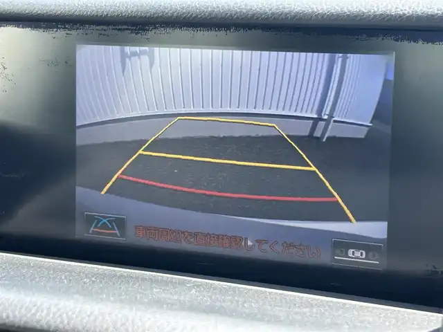 レクサス ＩＳ 350 Fスポーツ 熊本県 2014(平26)年 8.9万km ホワイトノーヴァガラスフレーク 純正ナビ/AM/FM/CD/DVD/TV/SD/USB/BT/AUX/・フルセグTV/・バックカメラ/革巻きステアリング/ステアリングリモコン/パドルシフト/レーダークルーズコントロール/D・N席パワーシート/D・N席シートヒーター/左右独立エアコン/プリクラッシュセーフティー/横滑り防止/リアコーナーカメラ/前後ドラレコ/MTモード付AT/ビルトインETC/電動格納ミラー/プッシュスタート/スマートキー/パワーウィンドウ/Fスポーツ/LEDヘッドライト/LEDフォグ