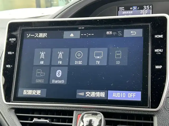 トヨタ エスクァイア Gi プレミアムパッケージ ブラックテーラード 奈良県 2021(令3)年 4.3万km ブラック 純正ナビ　/フルセグ　/DVD　/Bluetooth　/バックカメラ　/ETC　/前後ドライブレコーダー　/両側パワースライドドア　/ハーフレザーシート　/ステアリングヒーター　/純正アルミホイール/衝突被害軽減ブレーキ　/横滑り防止装置/車線逸脱警報/WAC/アイドリングストップ/オートLEDライト/オートハイビーム