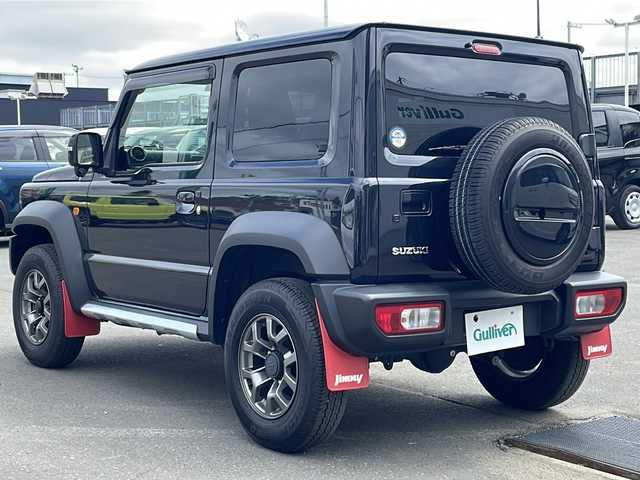 スズキ ジムニー シエラ JC 道東・釧路十勝 2022(令4)年 4.4万km 黒 4WD/5速MT/社外ディスプレイオーディオ/バックカメラ/前席シートヒーター/クルーズコントロール/衝突被害軽減ブレーキ/レーンキープアシスト/ダウンヒルアシストコントロール/スマートキー/横滑り防止装置/LEDヘッドライト/オートライト/革巻きステアリング/ステアリングスイッチ