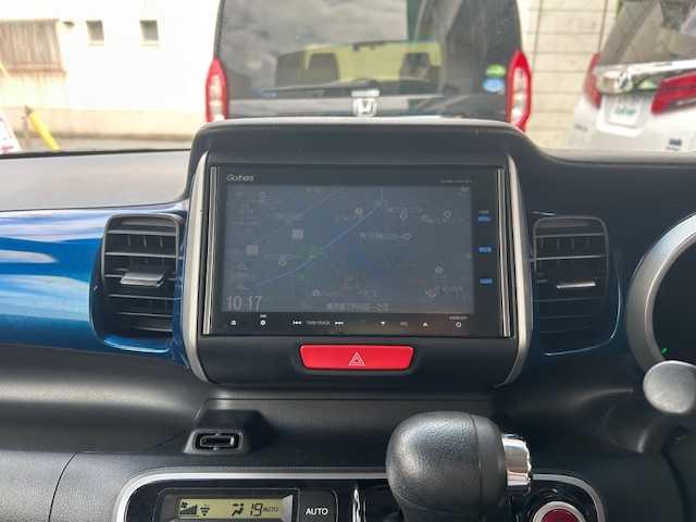 ホンダ Ｎ ＢＯＸ 2トーン G Lパッケージ 東京都 2014(平26)年 8.9万km プレミアムダイナミックブルーパール フルセグテレビ/バックカメラ/アイドリングストップ/ETC/片側パワースライド/プラズマクラスター搭載オートエアコン/UVカットガラス/プライバシーガラス/HIDヘッドライト/トラクションコントロール/純正14センチアルミホイール/チップアップシート/フルセグテレビ（走行中視聴可能）/純正メモリナビ（Gathers 型番VXM-145VFi Bluetooth接続、CDチェンジャー、ミュージックプレイヤー接続）/プッシュスタート