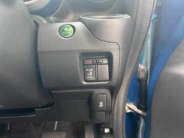 ホンダ Ｎ ＢＯＸ 2トーン G Lパッケージ 東京都 2014(平26)年 8.9万km プレミアムダイナミックブルーパール フルセグテレビ/バックカメラ/アイドリングストップ/ETC/片側パワースライド/プラズマクラスター搭載オートエアコン/UVカットガラス/プライバシーガラス/HIDヘッドライト/トラクションコントロール/純正14センチアルミホイール/チップアップシート/フルセグテレビ（走行中視聴可能）/純正メモリナビ（Gathers 型番VXM-145VFi Bluetooth接続、CDチェンジャー、ミュージックプレイヤー接続）/プッシュスタート