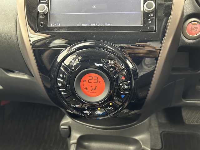 日産 ノート e－パワー メダリスト 愛知県 2017(平29)年 7.9万km ブリリアントホワイトパール エマージェンシーブレーキ/純正SDナビ/アラウンドビューモニター/コーナーセンサー　/レーンキープアシスト/ドライブレコーダー　/ハーフレザーシート/デジタルインナーミラー/スマートキー/LEDヘッドライト　/純正AW/フォグランプ/ETC