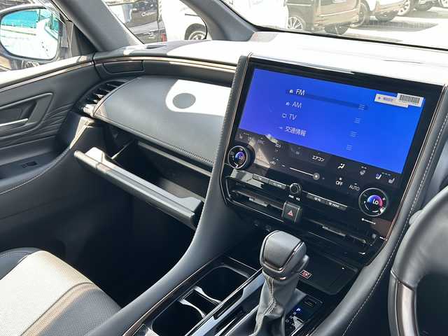 トヨタ アルファード Z 山形県 2023(令5)年 1.2万km プラチナホワイトパールマイカ ４WD/トヨタセーフティセンス/・プリクラッシュブレーキ/・レーダークルーズコントロール/・レーントレーシングアシスト/・ロードサインアシスト/・プロアクティブドライビングアシスト/・レーンチェンジアシスト/・フロントクロストラフィックアラート/ブラインドスポットモニター/前後コーナーセンサー/パノラミックビューモニター/トヨタチームメイト/デジタルインナーミラー/ヘッドアップディスプレイ/純正ナビ/（Bluetooth/AM/FM/フルセグ/USB)/テレビキャンセラー/ステアリングスイッチ/ステアリングヒーター/両側パワースライドドア/ビルトインETC/置くだけ充電/純正エンジンスターター/オートマチックハイビーム/レザーシート/メモリー付きシート/前席・2列目パワーシート/前席・2列目シートヒーター・エアシート/キャプテンシート/後席LEDドームランプ/後席左右独立ムーンルーフ/パワーバックドア/LEDヘッドライト/純正アルミホイール
