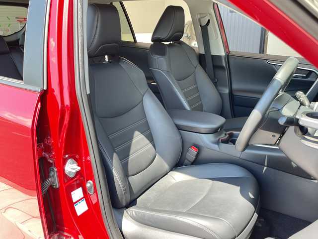 トヨタ ＲＡＶ４ G Zパッケージ 愛知県 2021(令3)年 4.5万km センシュアルレッドマイカ 純正9型ディズプレイオーディオ　ナビ機能なし/モデリスタエアロ/全方位カメラ/レーダークルーズコントロール/シートヒーター/バックカメラ/電動リアゲート/パワーシート/コーナーセンサー/純正アルミホイール/ルーフレール/ブラインドスポットモニター/LEDヘッドライト/ステアリングヒーター/インテリジェントミラー/ワイヤレス充電器/ドライブレコーダー/ETC/衝突軽減システム/Bluetooth/ステアリングスイッチ/スマートキー/プッシュスタート