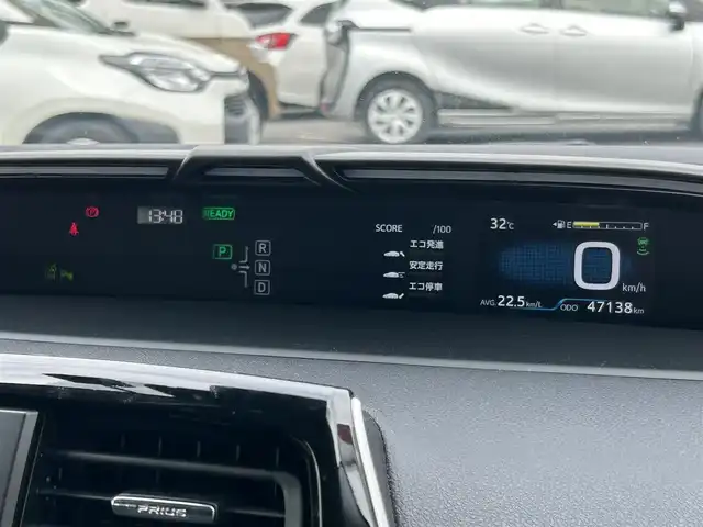 トヨタ プリウス Sセーフティプラス 大分県 2018(平30)年 4.8万km アティチュードブラックマイカ 純正9型ナビ(NSZT-Y68T)/DVD/USB/SD/HDMI/BT/フルセグTV/フロント/バックカメラ/ビルトインETC2.0/純正ドライブレコーダー/追従クルーズコントロール/レーンキープアシスト/衝突軽減ブレーキ/純正アルミホイール/純正フロアマット/取説・保証書/スマートキー×2
