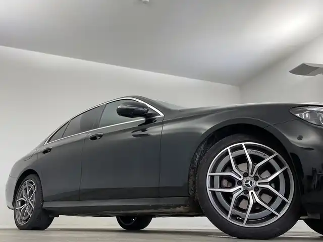 メルセデス・ベンツ Ｅ２００ アバンギャルド AMGライン 新潟県 2020(令2)年 7.8万km 黒 サンルーフ/ブルメスターサウンド/メーカーナビ/(FM.AM.USB.フルセグ)/全方位カメラ/アクティブブレーキアシスト/レーンキープアシスト/レーダークルーズコントロール/ブラインドスポットモニター/ヘッドアップディスプレイ/標識アシスト/パドルシフト/LEDオートライト/フォグランプ/黒レザーシート/前席パワーシート/全席シートヒーター/ダイナミックセレクト/ドライブレコーダー/ETC2.0/プッシュスタート/スマートキー/純正フロアマット