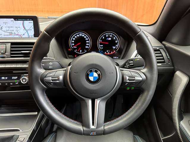 ＢＭＷ Ｍ２ 千葉県 2018(平30)年 3.7万km アルピンホワイトⅢ 純正ナビ　/バックカメラ　/クルーズコントロール　/LEDヘッドライト　/オートライト　/レザーシート　/シートヒーター　/メモリーパワーシート　/テレビチューナー　/車高調　/純正19インチAW