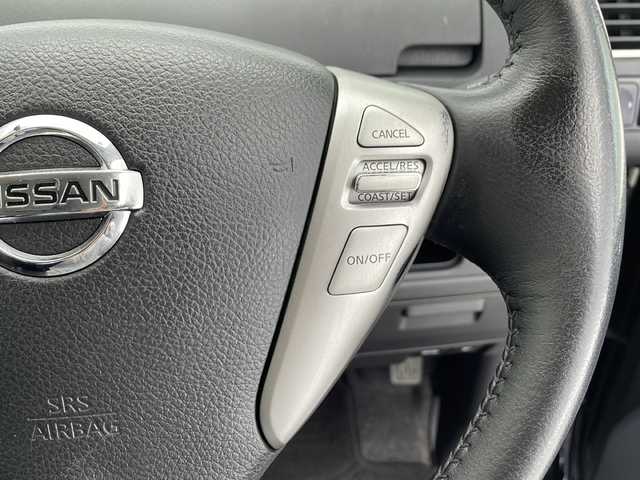 日産 セレナ ハイウェイスター Sハイブリッド 千葉県 2012(平24)年 5.7万km スーパーブラック 社外フリップダウンモニター/コーナーセンサー（前後）/クルーズコントロール/純正7インチSDナビ（MC312D-W）/　（Bluetooth/CD/DVD/USB/フルセグTV/AUX）/バックカメラ/社外ETC/アイドリングストップ/パワーステアリング/純正フロアマット/両側パワースライドドア/オートライト/キセノンヘッドライト/純正16インチアルミホイール